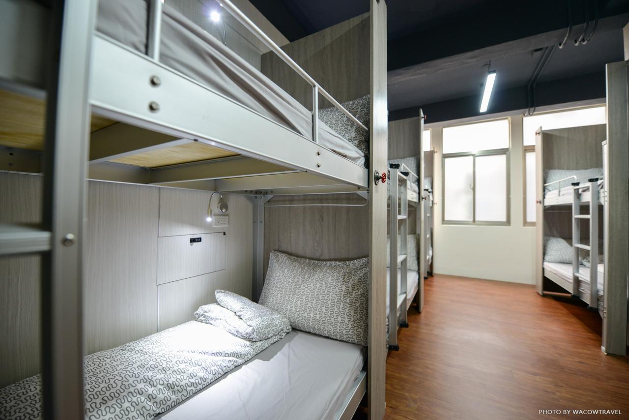 Hostel Rest Backpacker Tainan Zewnętrze zdjęcie